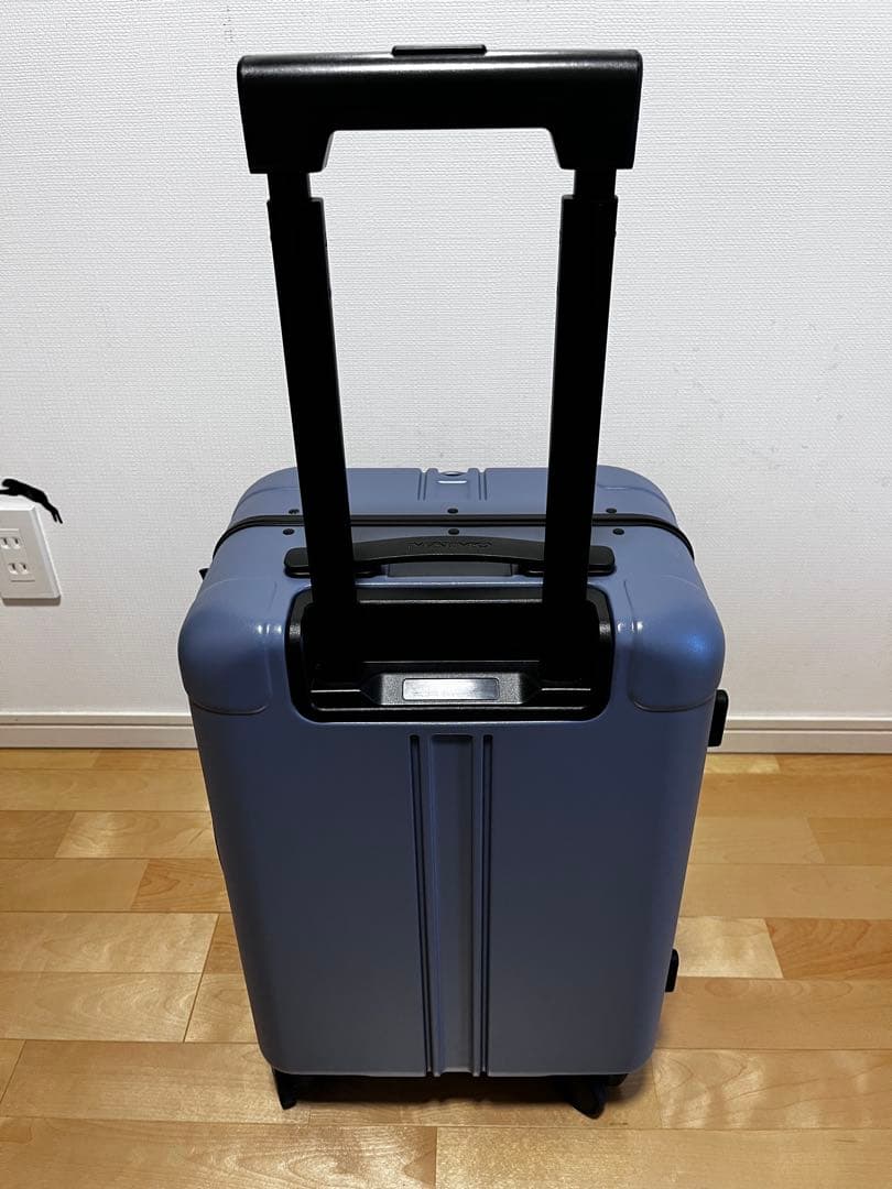 軽量アルミフレーム　スーツケース【機内持込み】 スペア車輪付き　ワンタッチ開閉