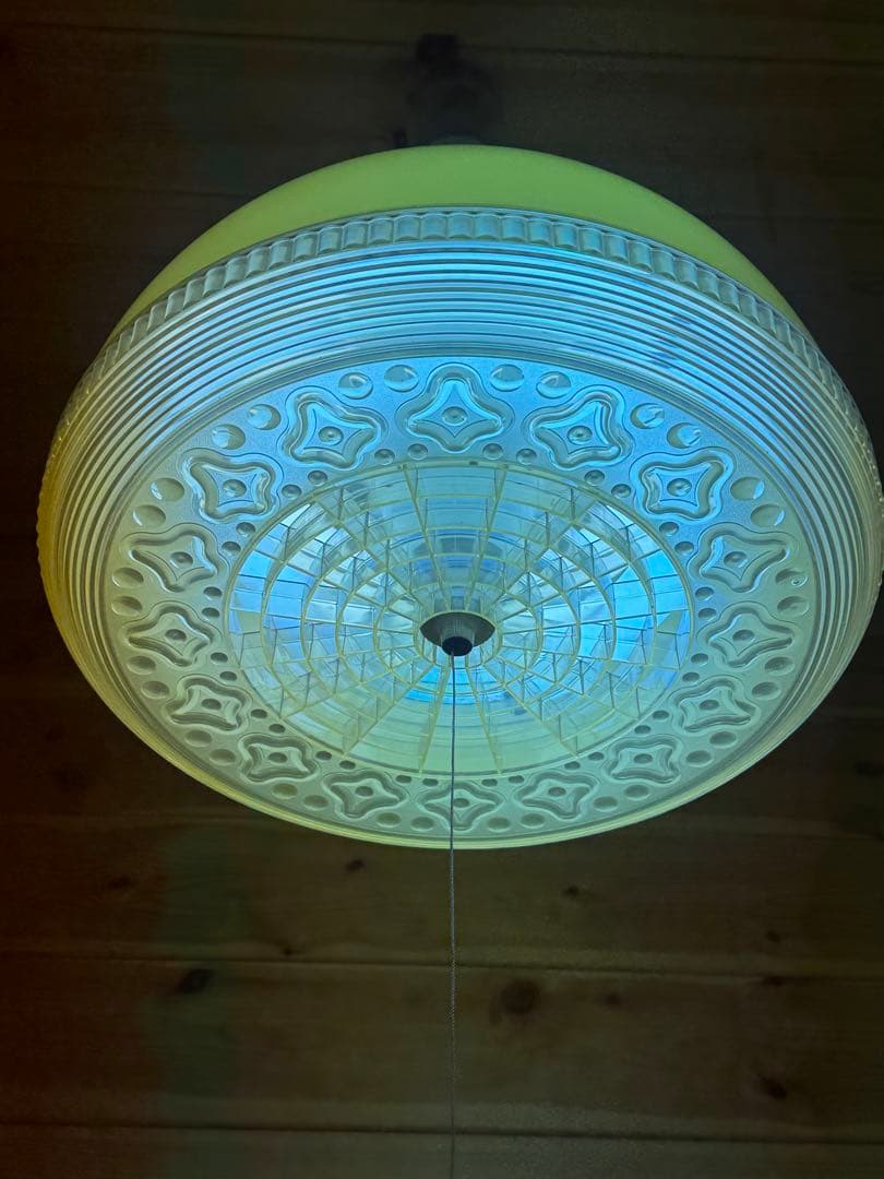 昭和レトロ　イエローランプ　天井照明　ポップ