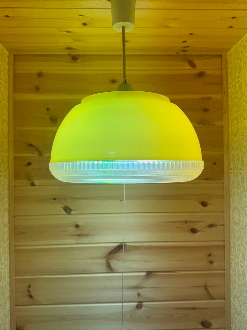 昭和レトロ　イエローランプ　天井照明　ポップ