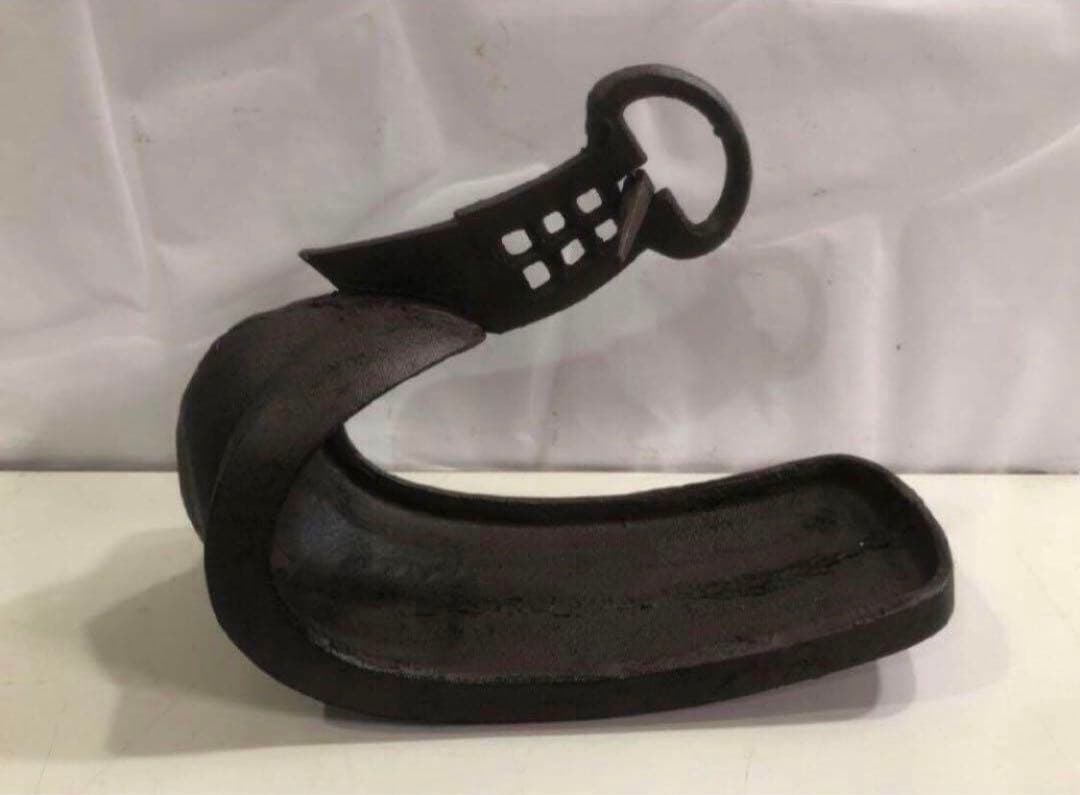 鉄製 アイアン 鎧 あぶみ 馬具 花器 左右セット