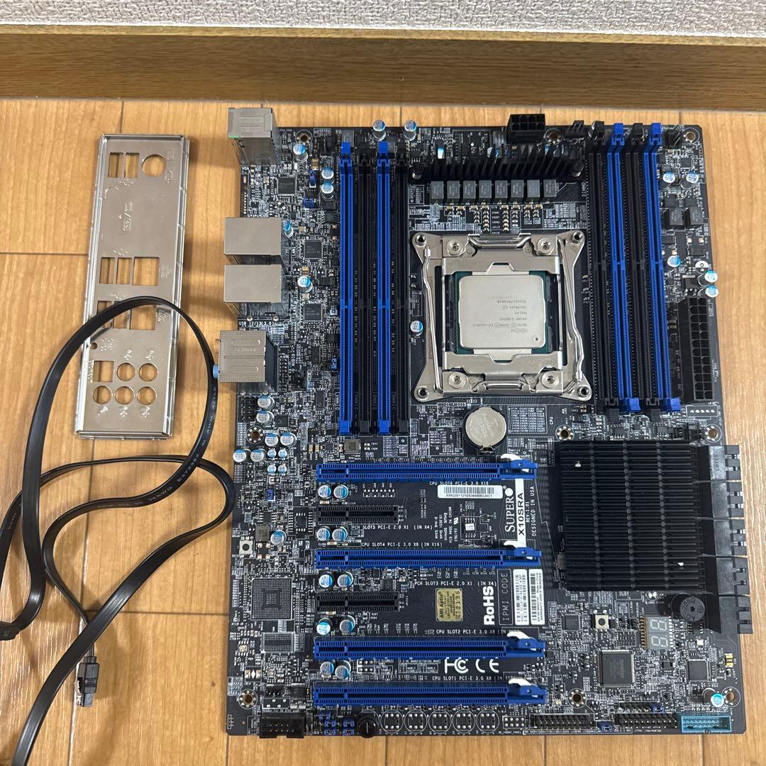 マザーボード SUPERMICRO X10SRA