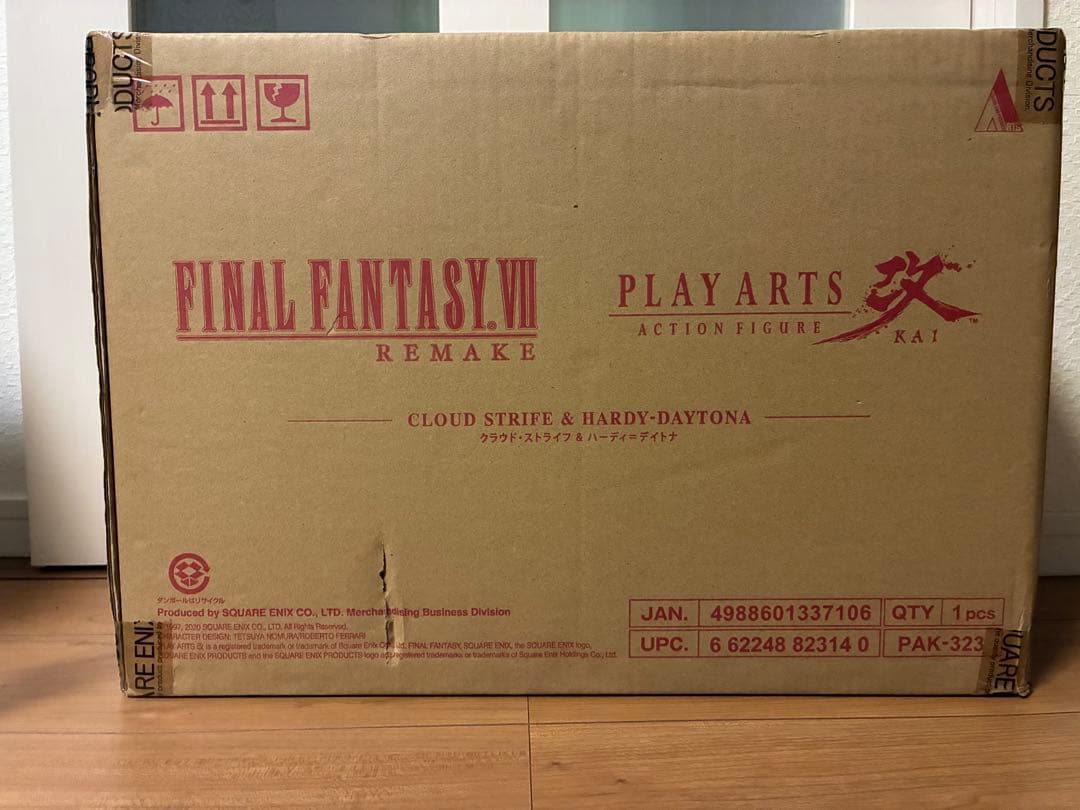ファイナルファンタジー7 リメイク プレイアーツ改　クラウド＆ハーディ・デイトナ
