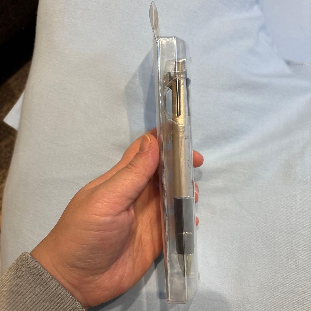 JETSTREAM 4&1 ゴールド うさまる