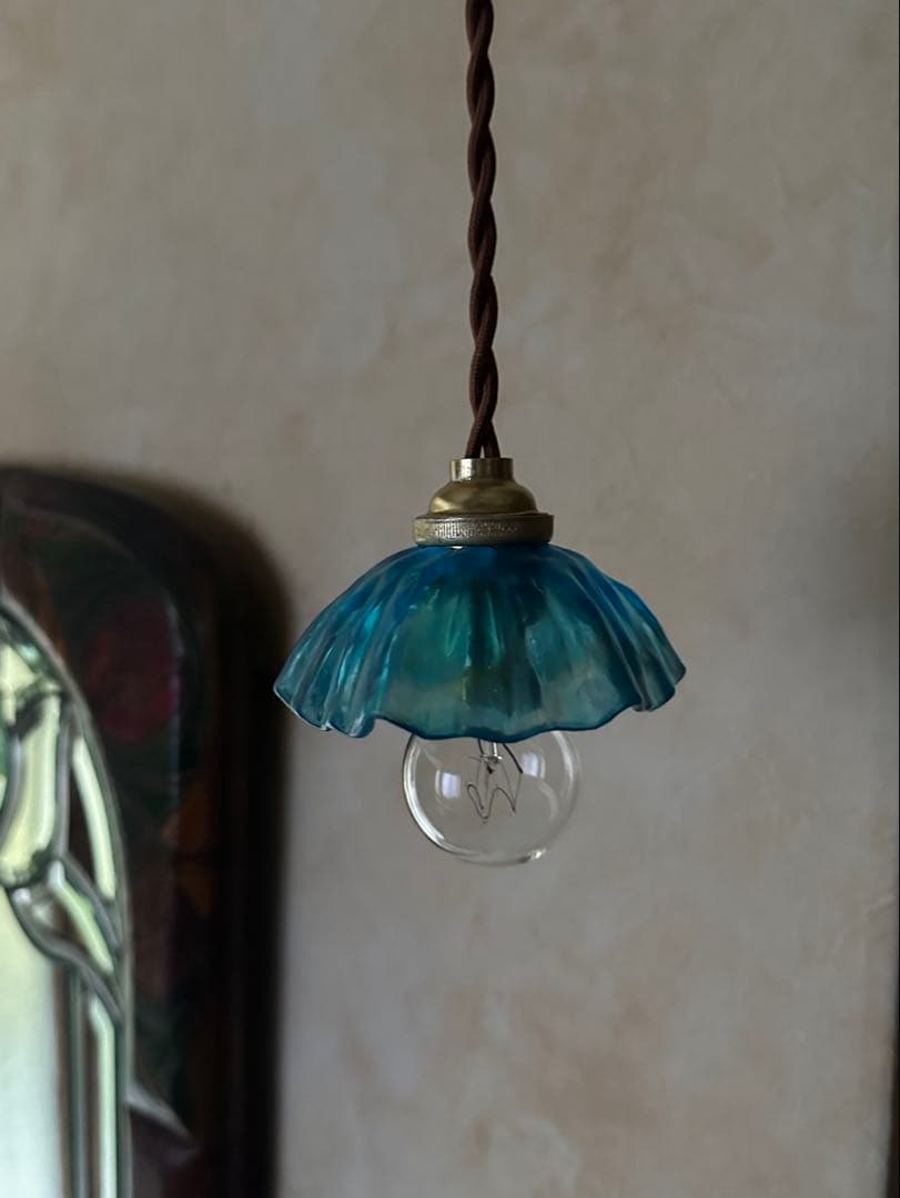 フランス アンティーク ブルーオパール螺旋模様の小さな可愛らしいアトリエランプ＊