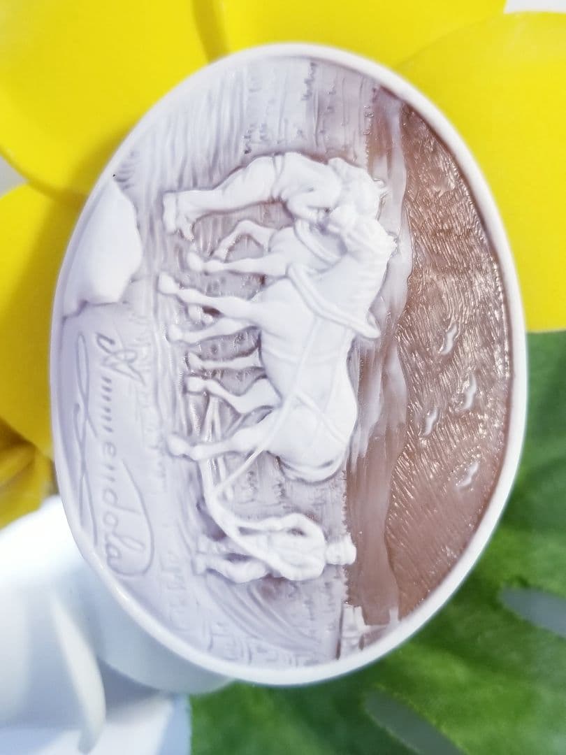 KS-785 【ジョバンニ・アメンドーラ作】天然シェルカメオルース