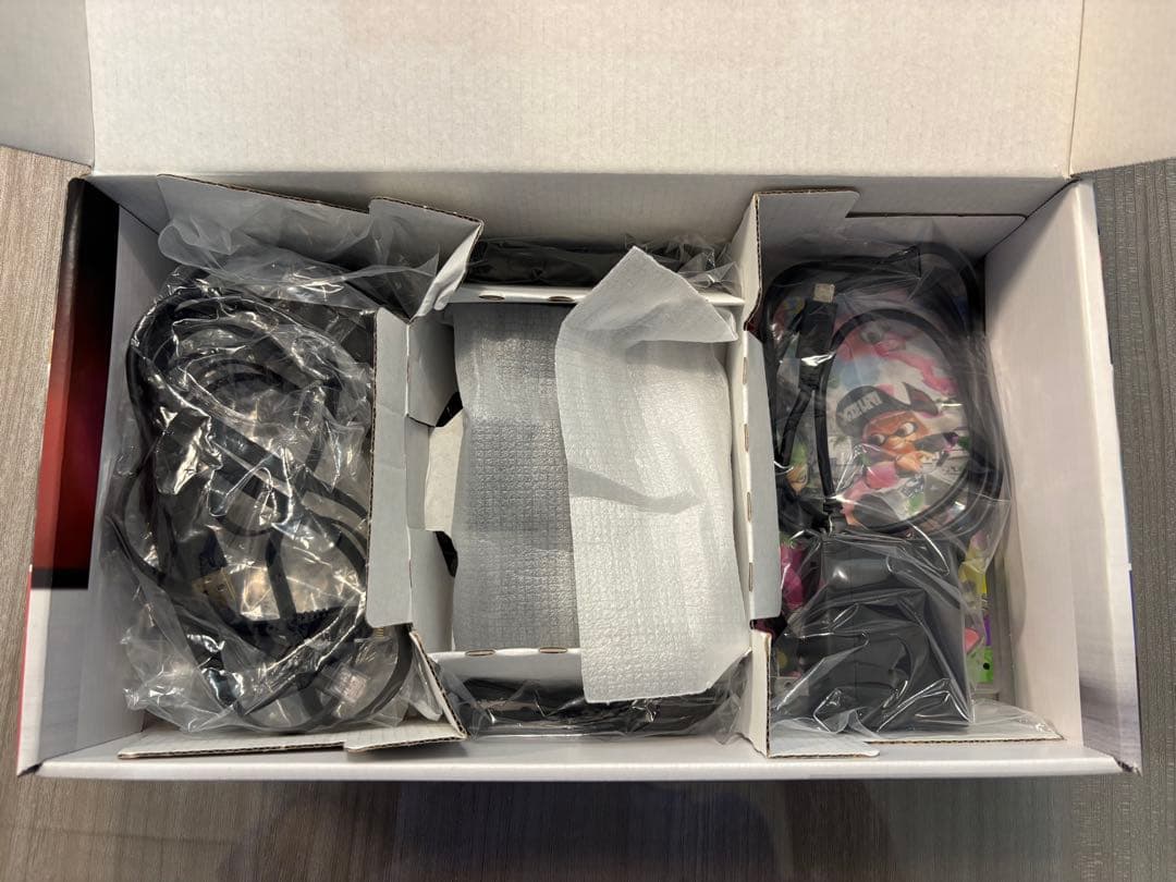 t*e様 【動作問題なし】NintendoSwitch本体 、スプラ2、有線付き