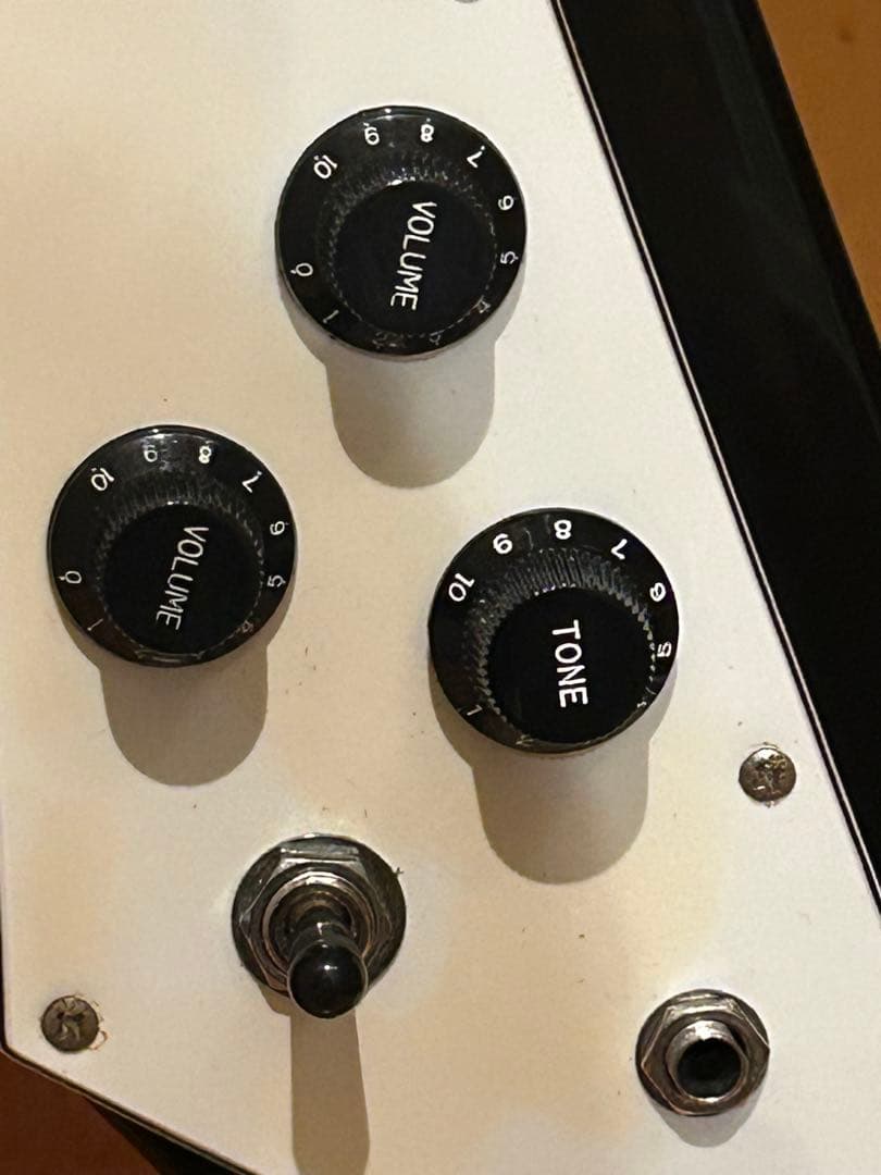 ぼ*ま様 追加値下げ！Flavor　フライングV タイプ　エレキギター　flyi