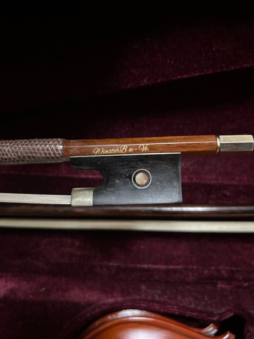 美品ヴァイオリン 4 / 4サイズ ハードケース＆弓付き