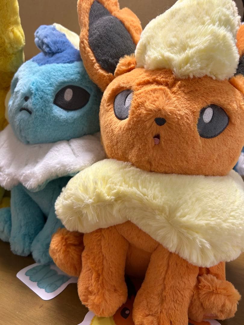 ポケモン ふわふわ抱きぬいぐるみ ブースター シャワーズ サンダース