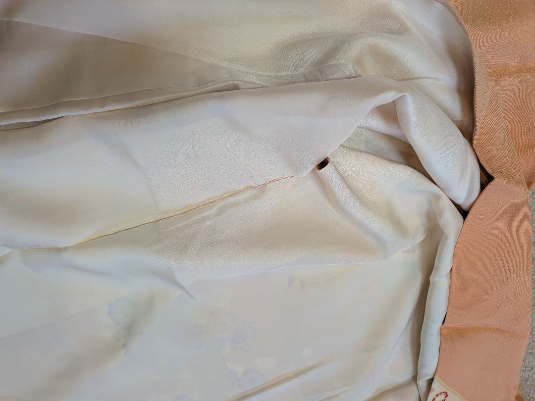 古典柄の正絹振袖　着物リメイク　3枚セットです