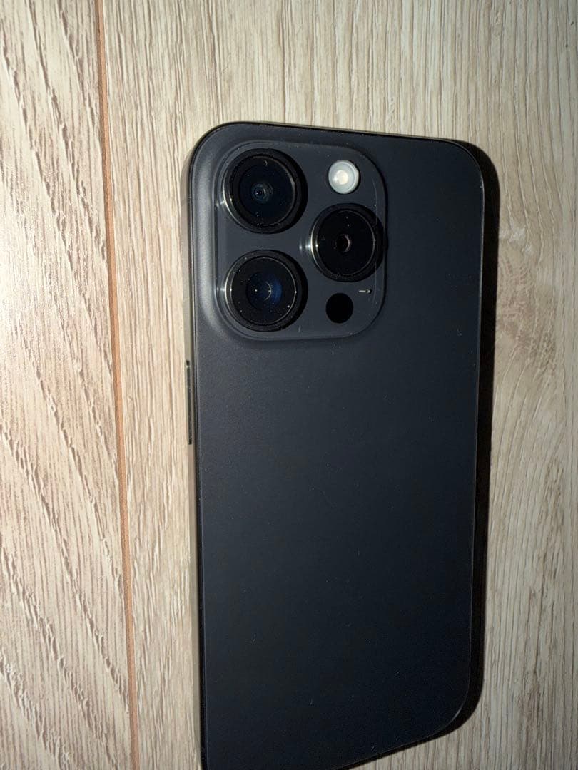 Apple iPhone 15 Pro ブラックチタニウム 本体 128GB