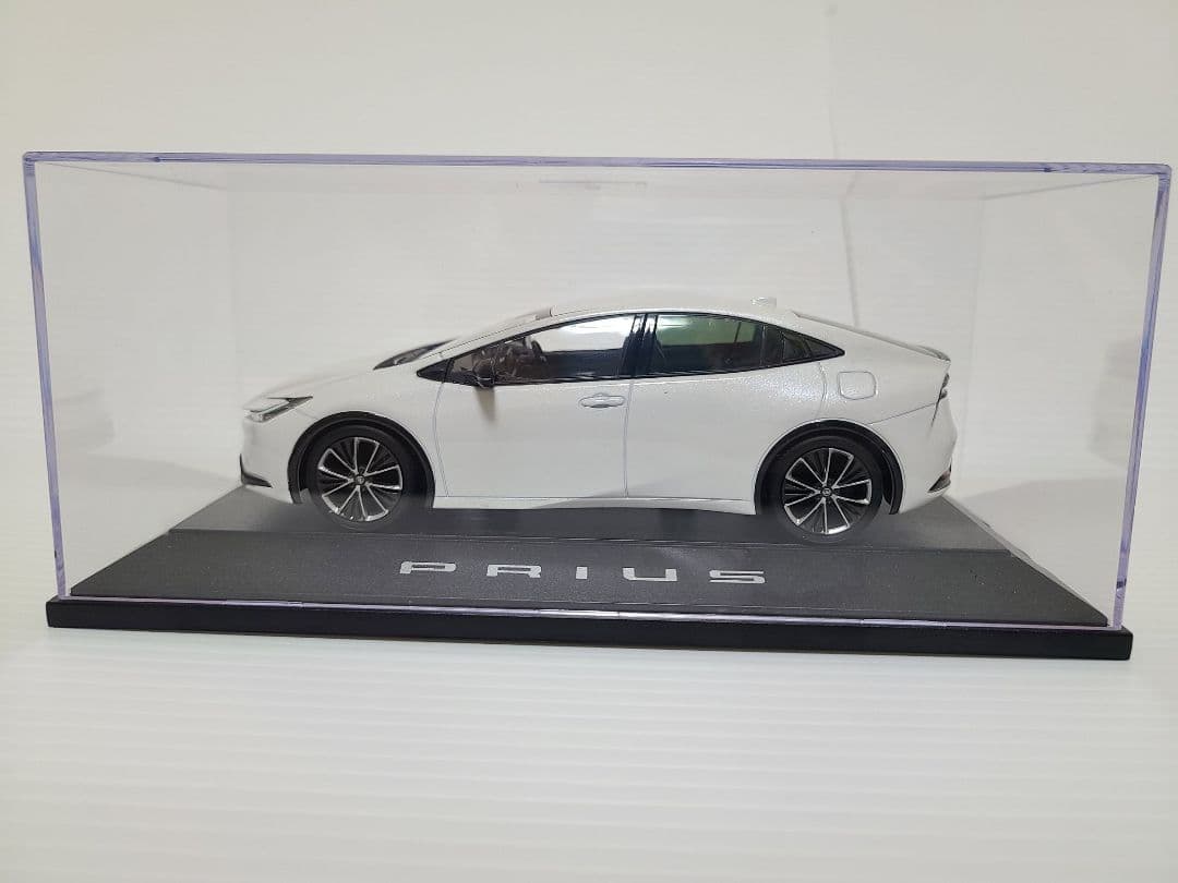 トヨタ カラーサンプル プリウス ホワイト 30/1 美品