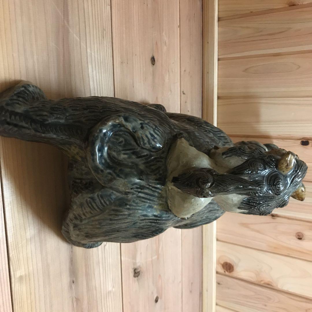 イノシシとシーサー