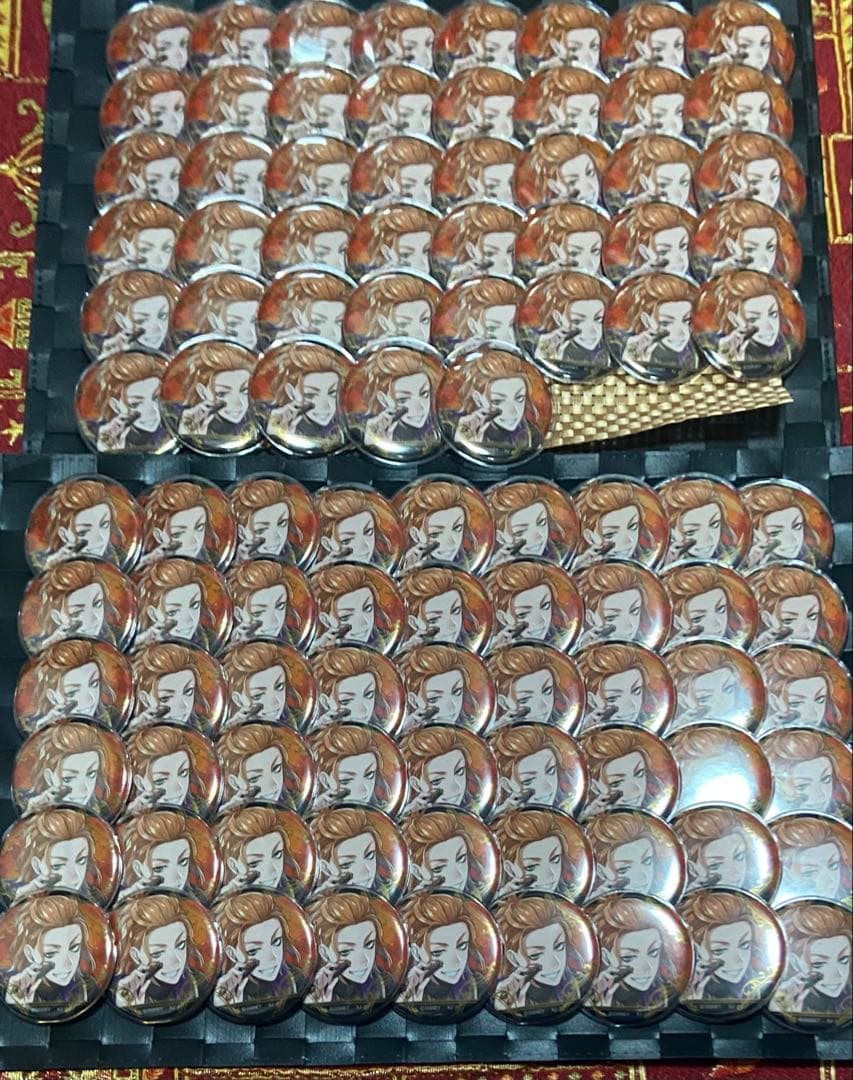 ツイステ　ケイト　式典服　缶バッジ　99個