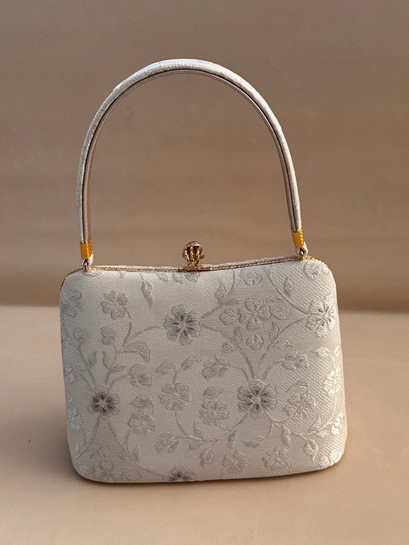 ［新品・未使用］特選草履 バッグセット　華唐草文 フォーマル　フリーサイズ　箱付