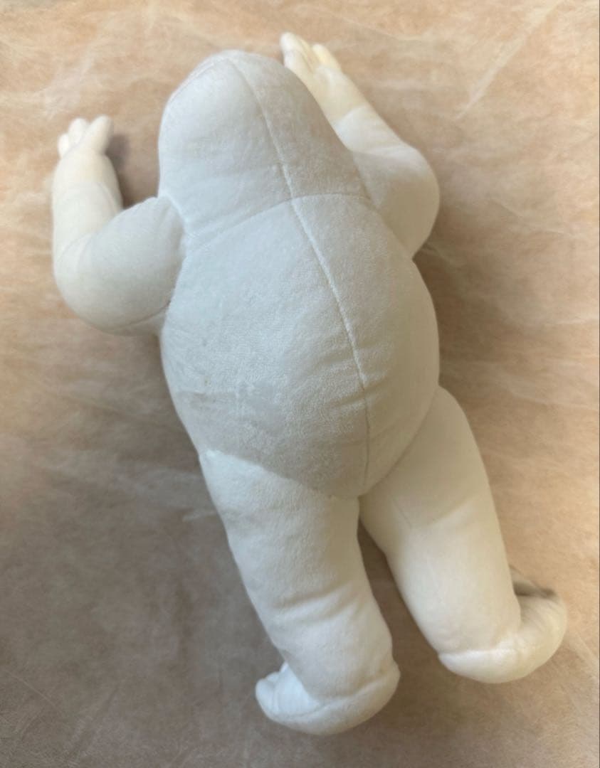 マーニー　ぬいぐるみ