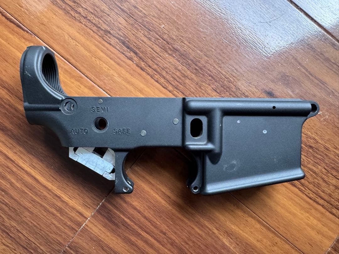 PTW用ロアーレシーバー + マグプル実物グリップ