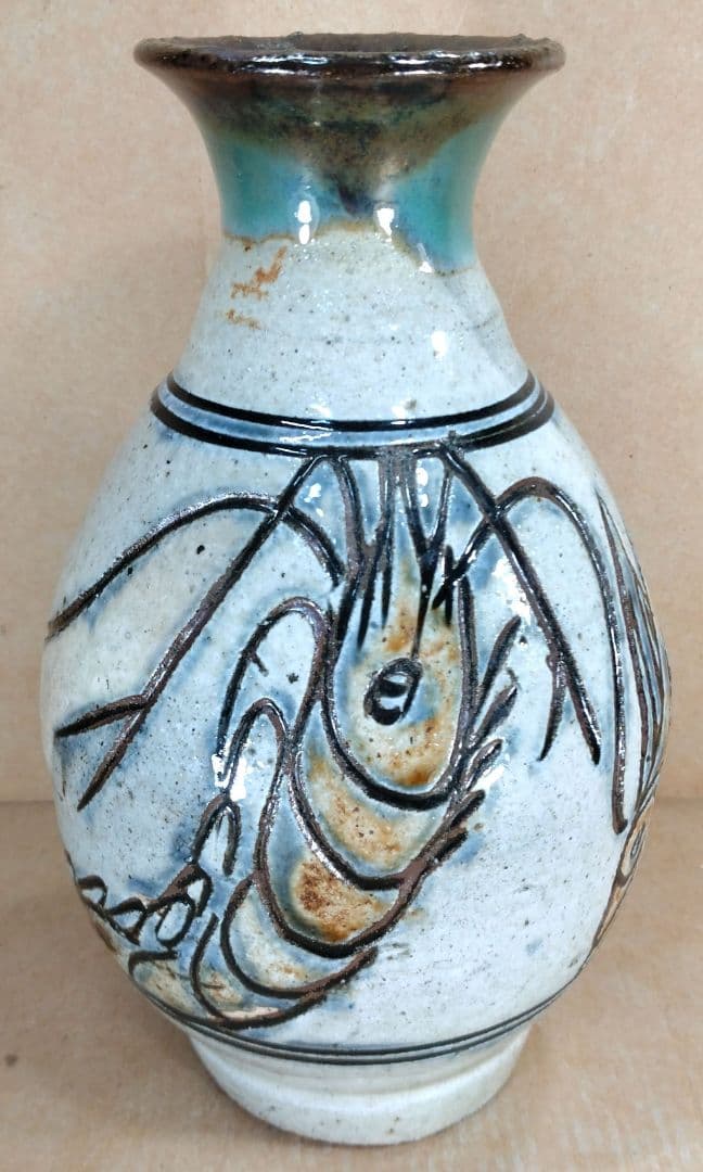 【本物保証】金城次郎 壷屋焼花瓶 共箱 栞 人間国宝 壺屋焼 海老魚紋花瓶