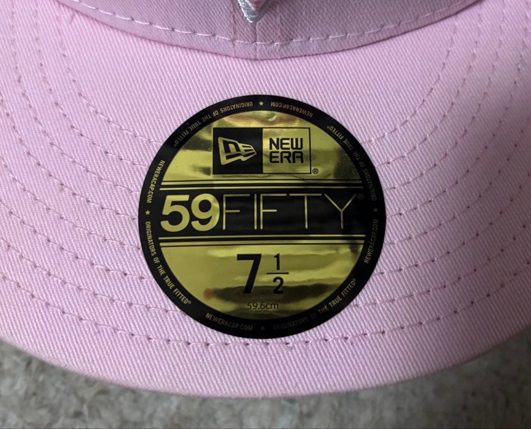 【限定デザイン品】New Era トロント　ブルージェイズ　キャップ　ピンク