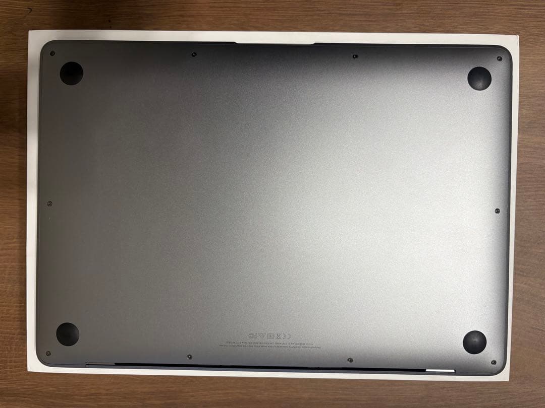 【美品】Apple MacBook 13インチ 256GB スペースグレー