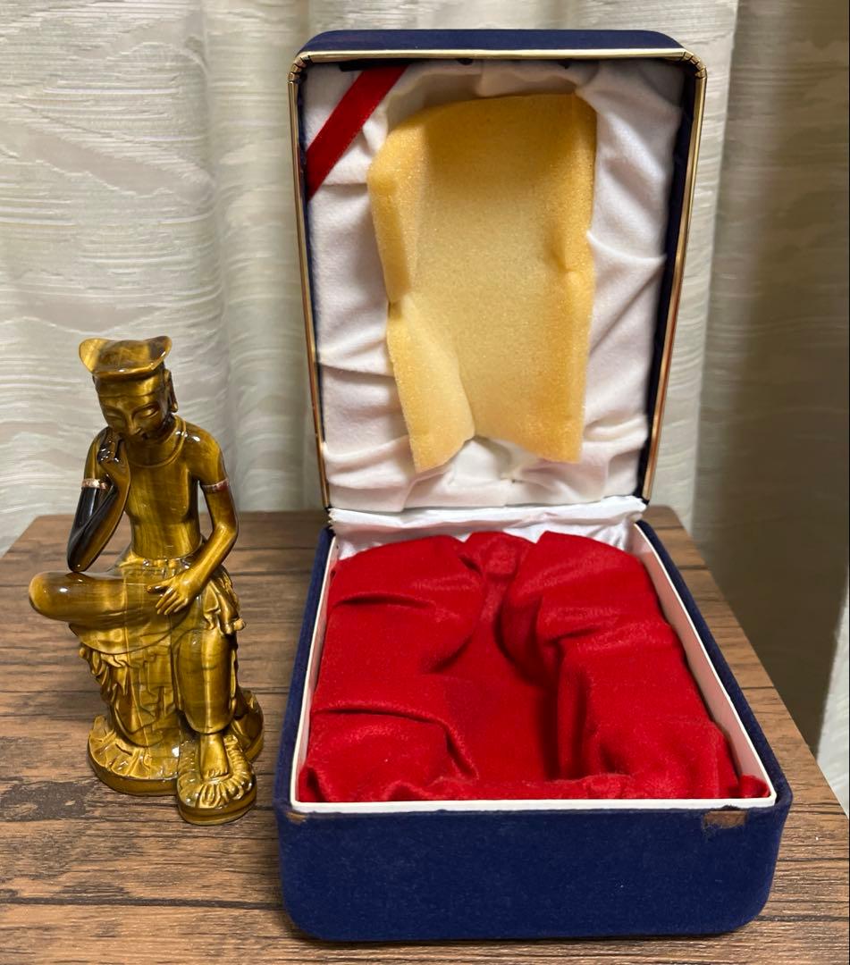 虎目石彫刻　弥勒菩薩　坐像 約12.6㎝