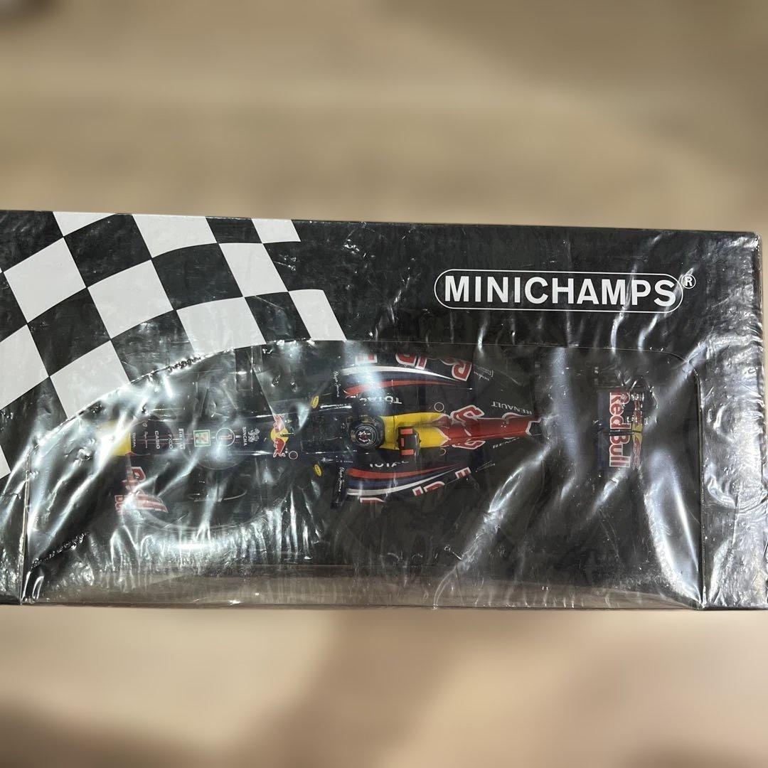 未開封　MINICHAMPS レッドブル RB6 ベッテル 1:18 ミニカー