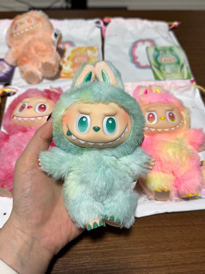 正規品ラブブLabubu Big into Energy アソートボックス