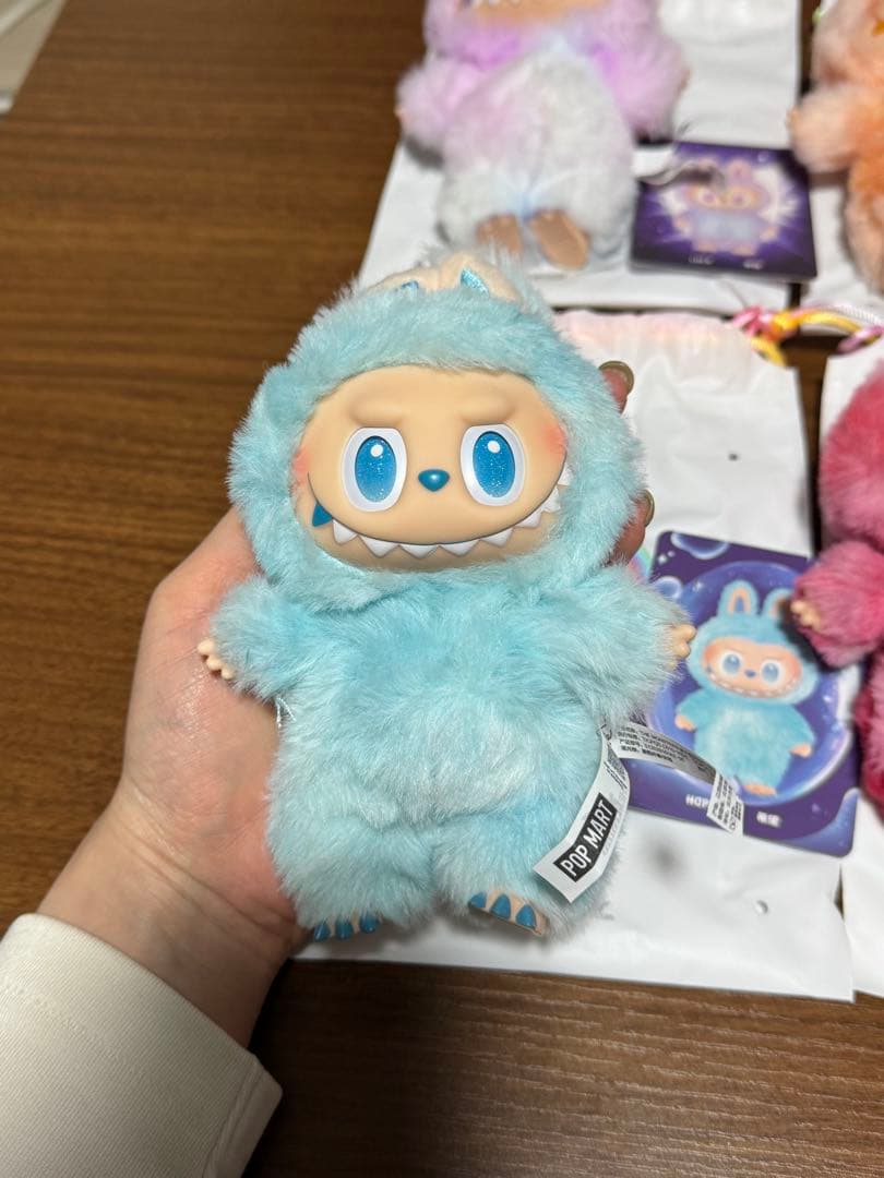 正規品ラブブLabubu Big into Energy アソートボックス