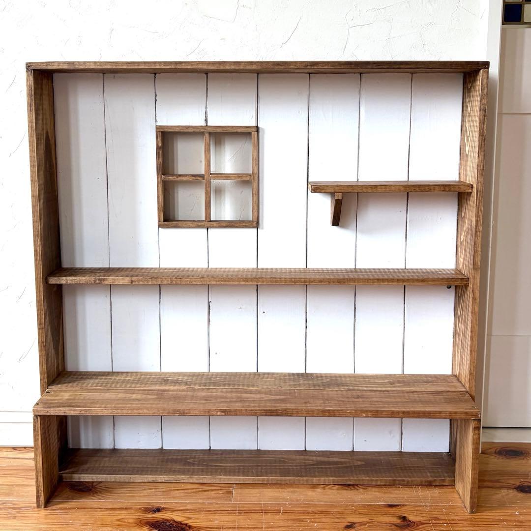 小さな窓の飾り棚　什器　ガーデン雑貨