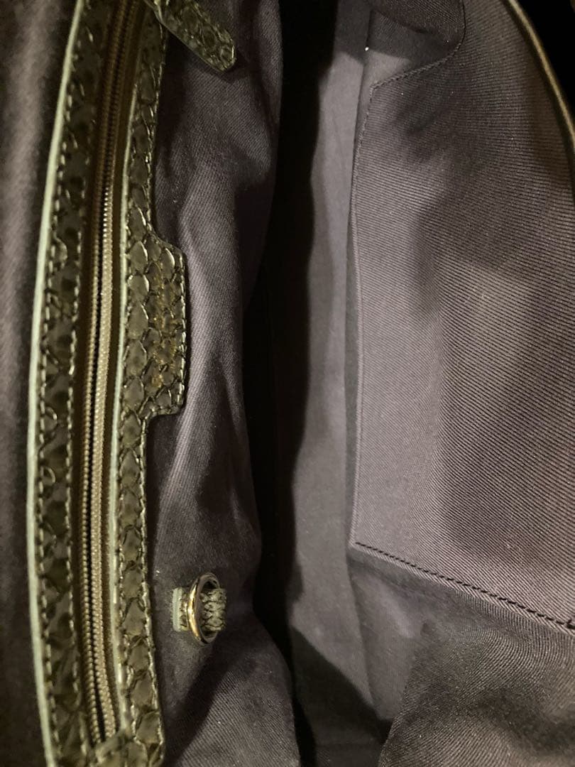 【超美品】ブルガリ パイソン バッグ　ストラップ、シリアルナンバー保存袋付き