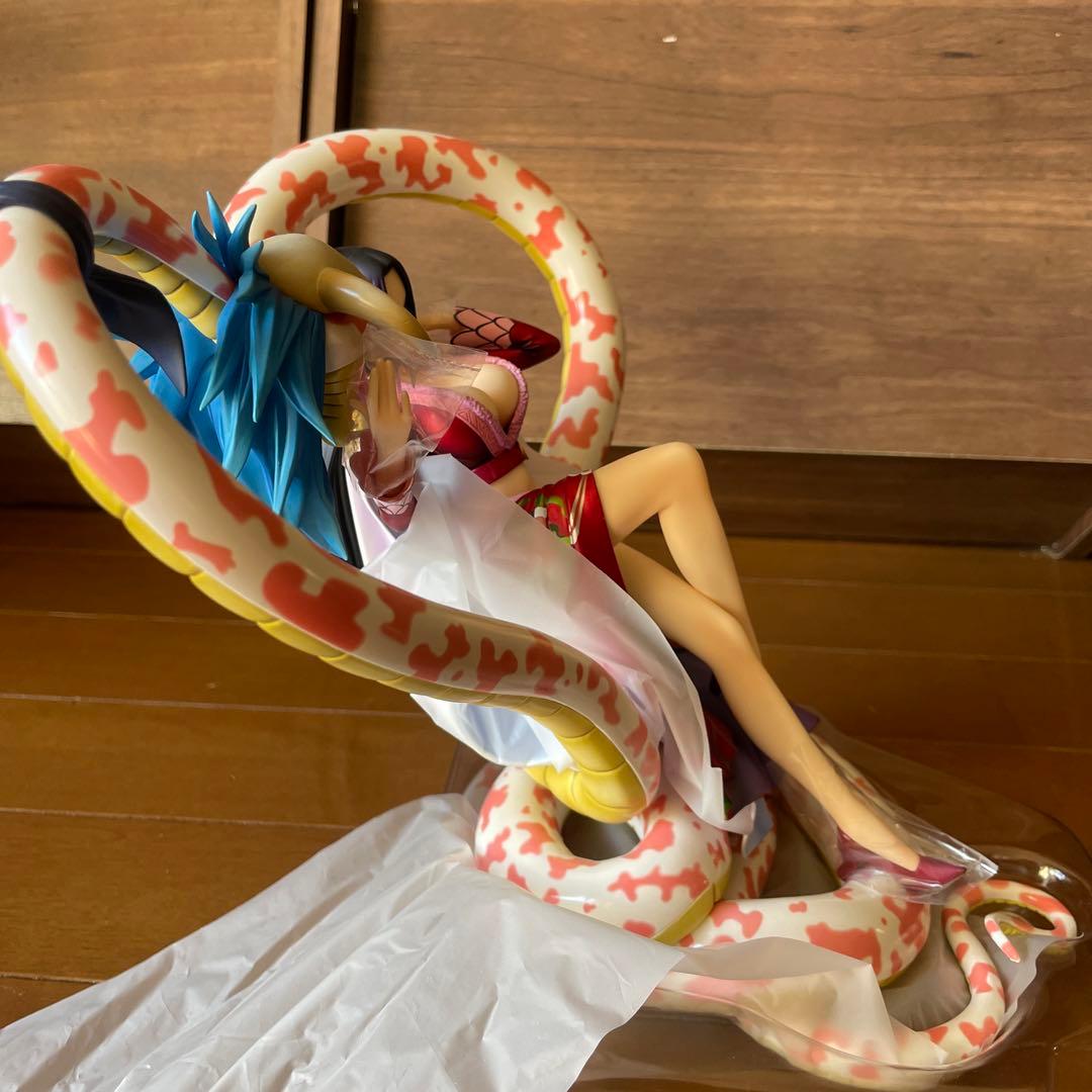 pop “NEO-MAXIMUM”海賊女帝ボア　ハンコック