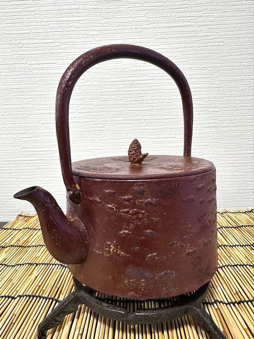 未使用、保管品　南部盛栄堂ＯＩＧＥＮ造　桜皮寸胴１０型　南部鉄瓶　南部鉄器