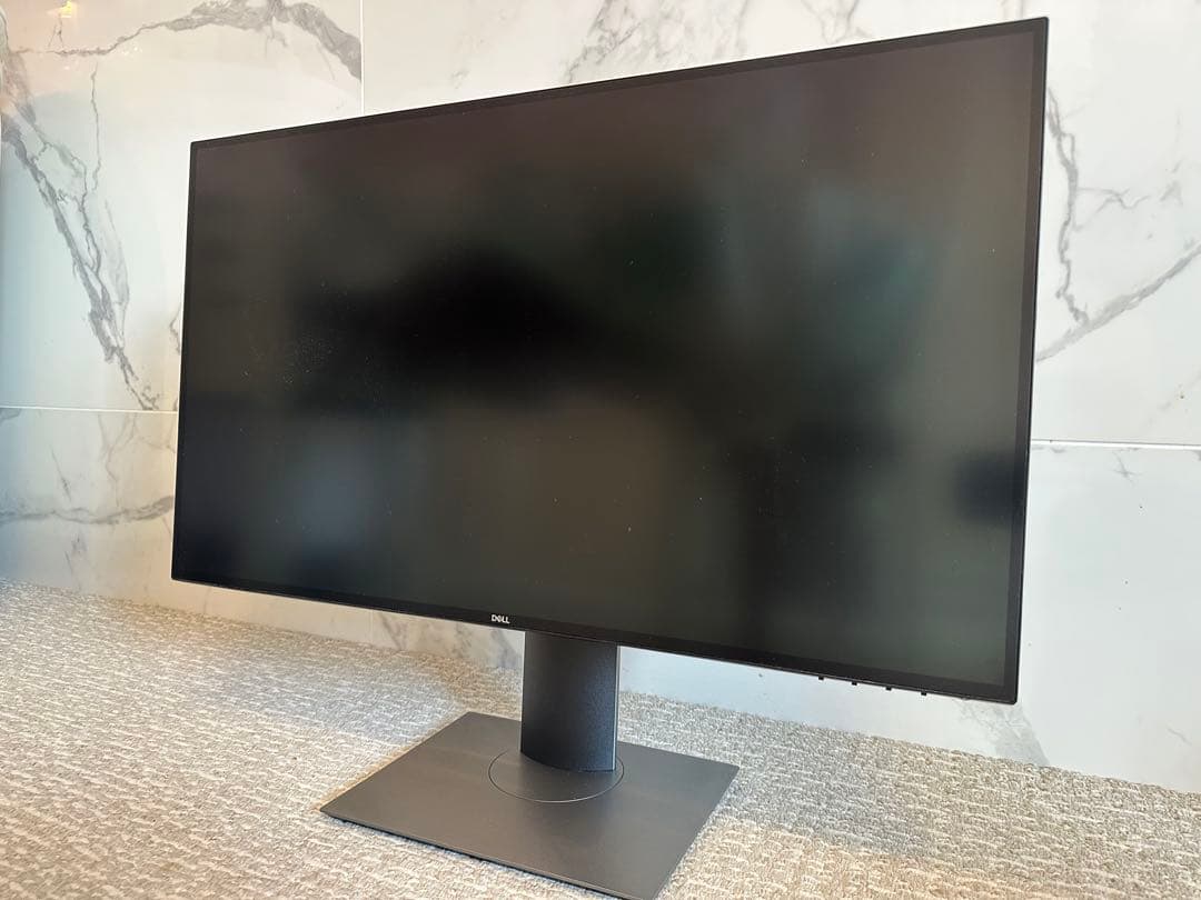 DELL U2720QM 27インチ 4K IPSディスプレイ