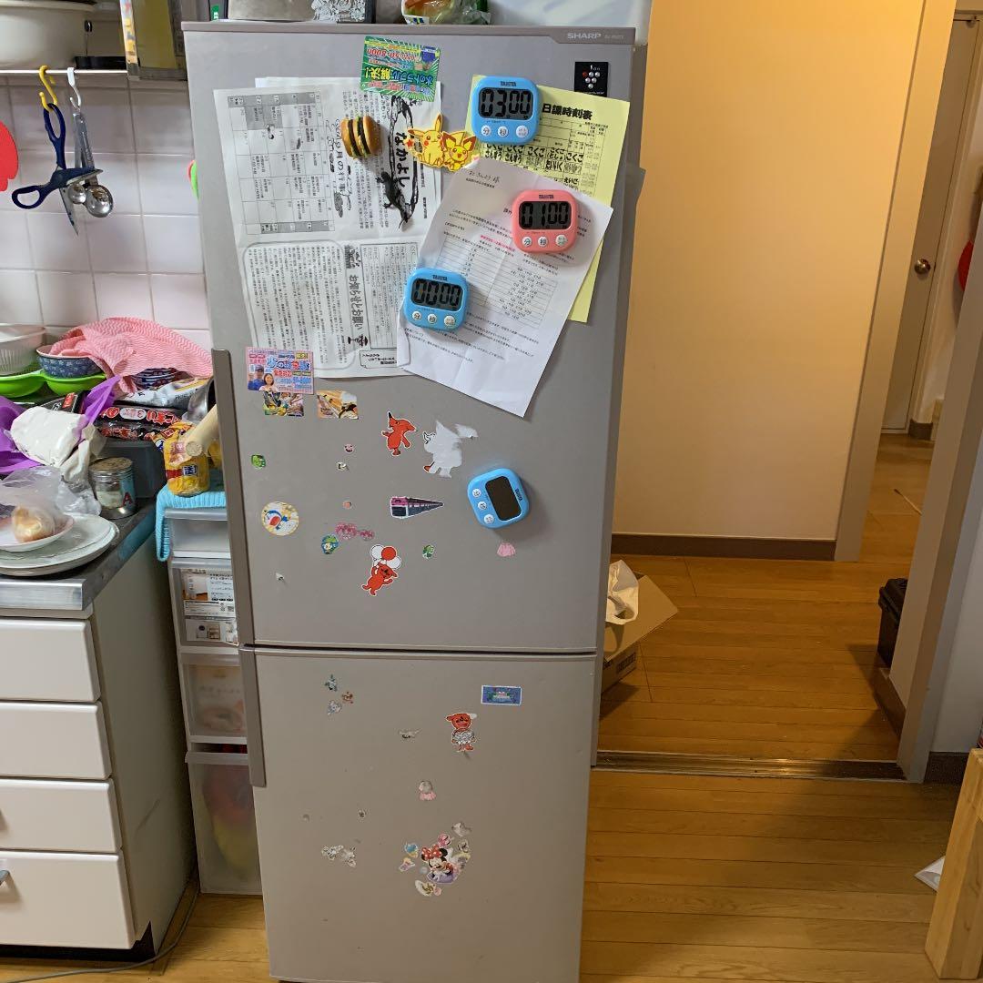 sharp自用の冷蔵庫です