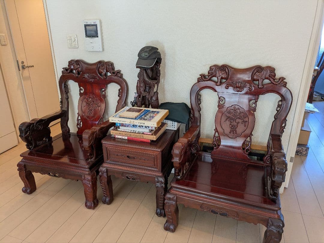 アジアン家具セット 2脚の椅子とテーブル