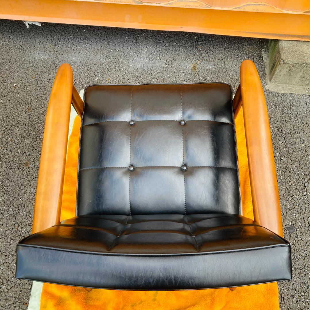 ②カリモク60 Kチェアー スタンダードブラック