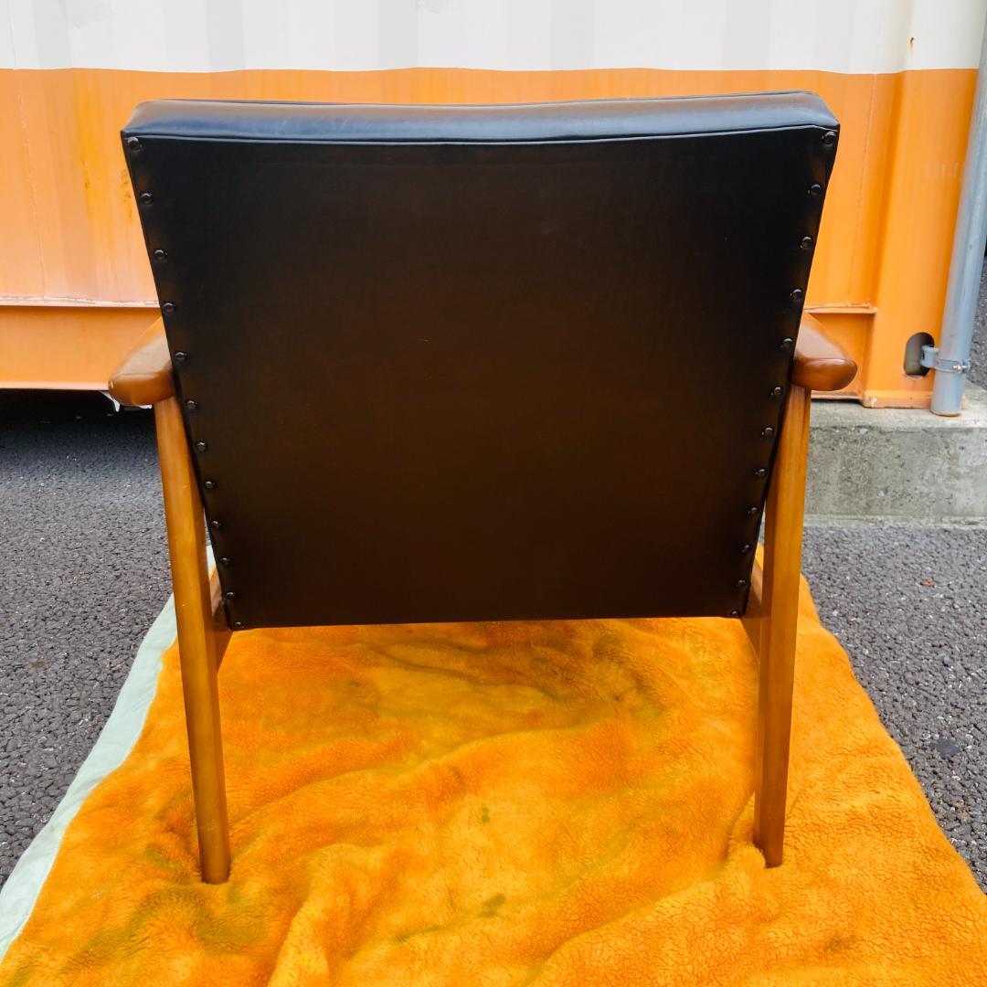 ②カリモク60 Kチェアー スタンダードブラック