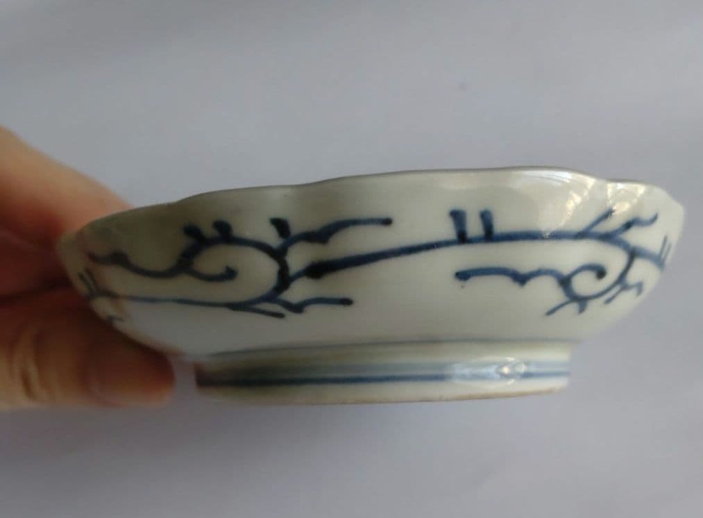 古伊万里　染付　微塵唐草文　小皿　骨董　アンティーク