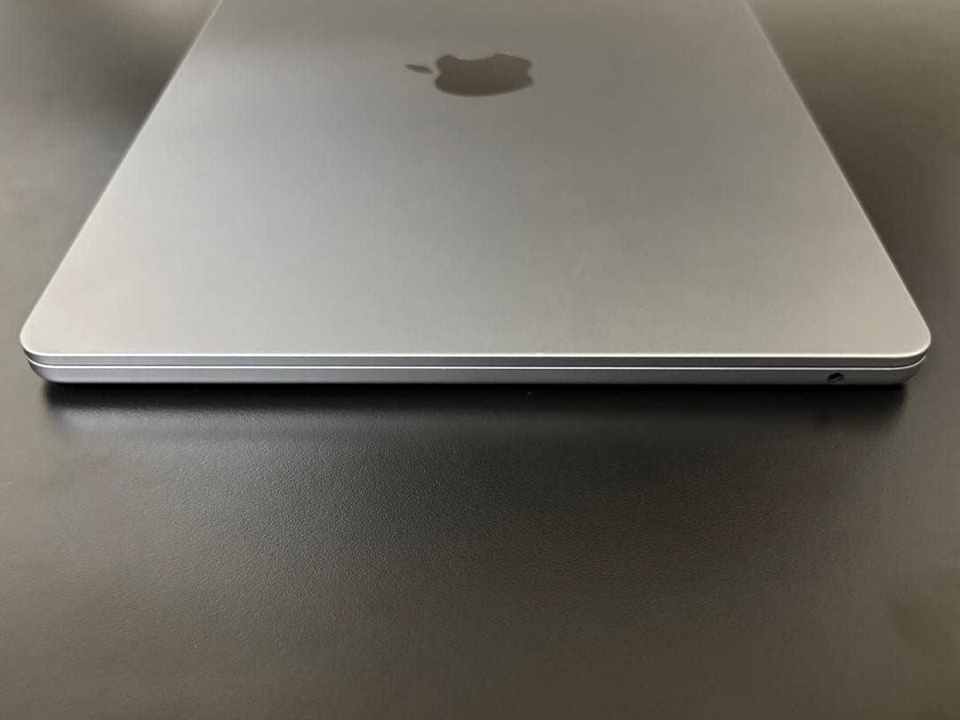 16GB 512GB M2 13インチMacBook Air - スペースグレイ