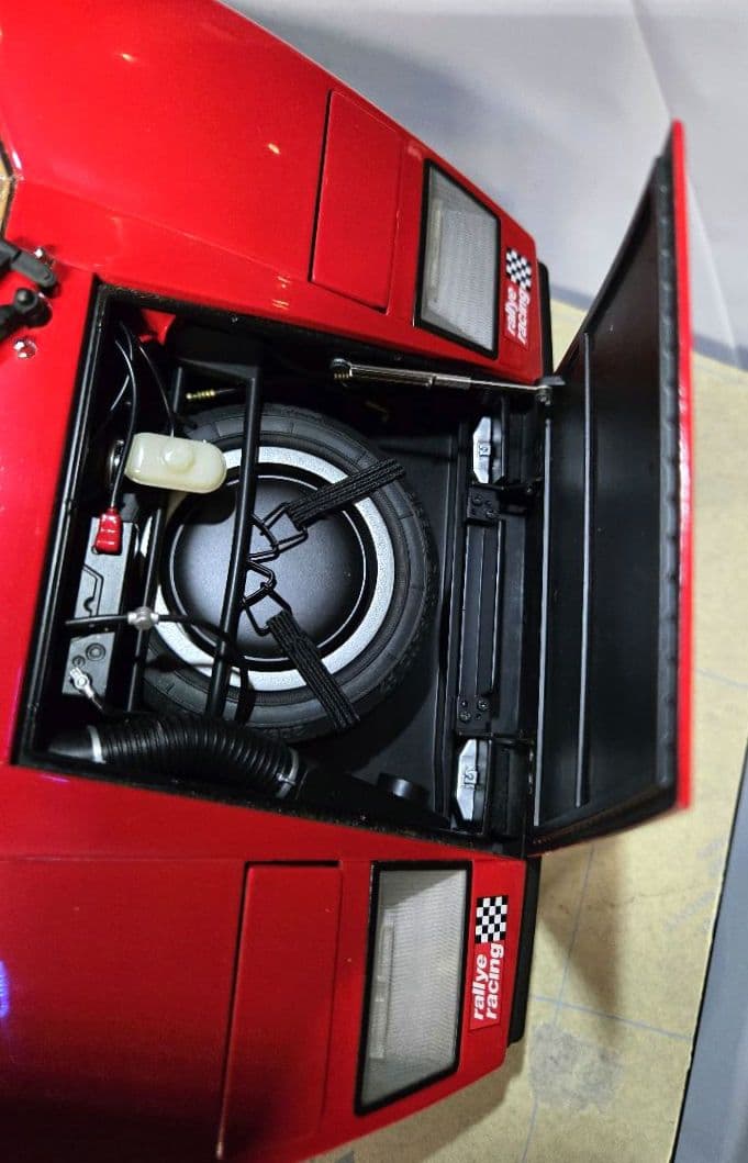 ディアゴスティーニ 1/8 ランボルギーニカウンタックLP500S