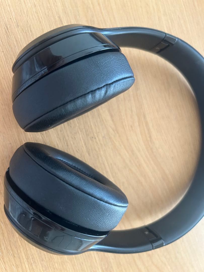 Beats solo2 wirelessワイヤレスヘッドホン ブラック