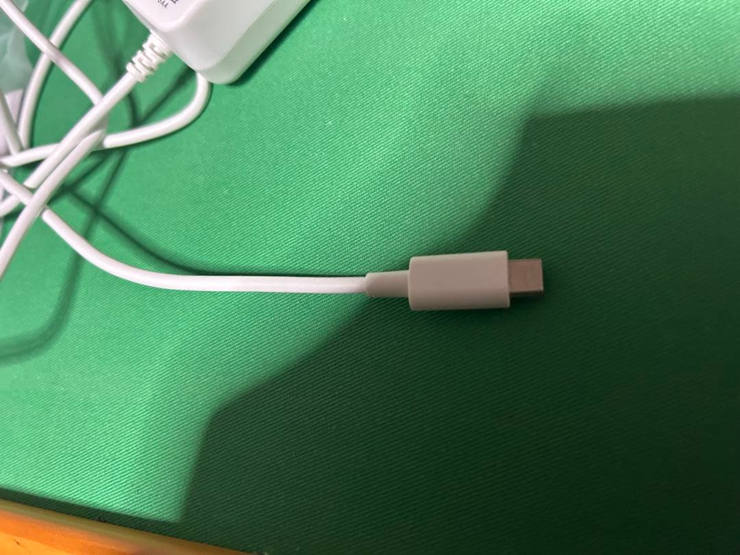 【附属品完備、充電器もつけます】arrows we FCG01 ローズゴールド