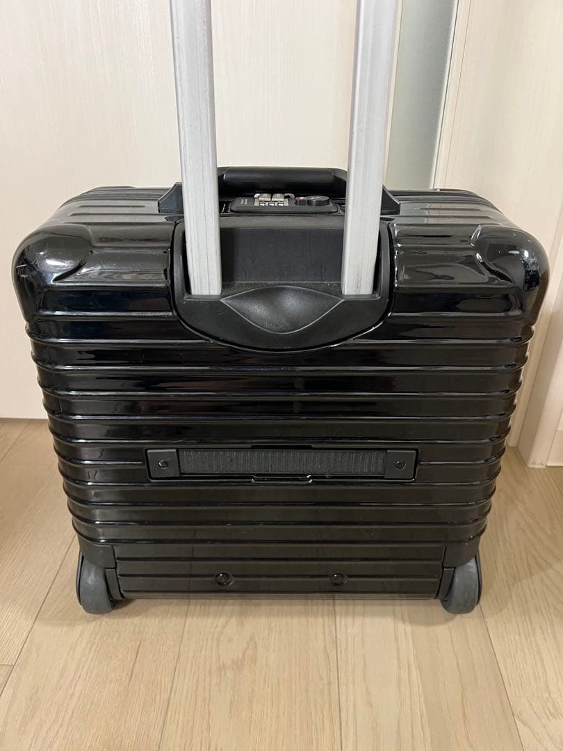 RIMOWA ブラック キャリーケース