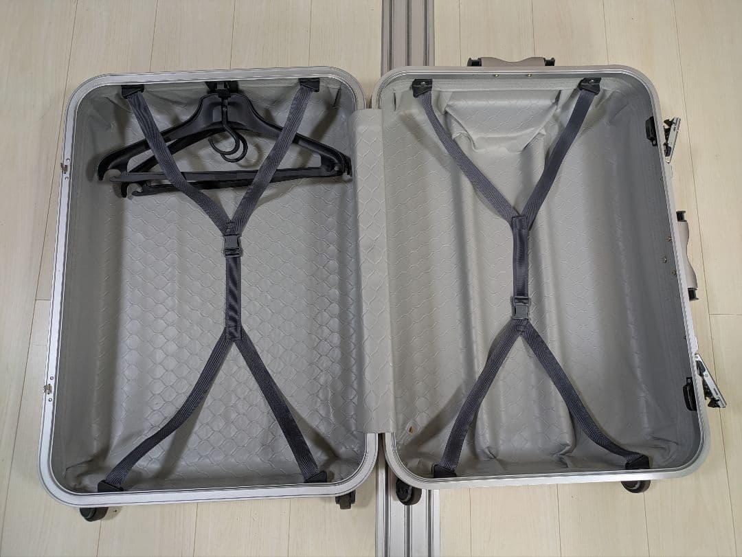 プロテカ　エキノックスライト　スーツケース　TSAロック　レッド　ハード系