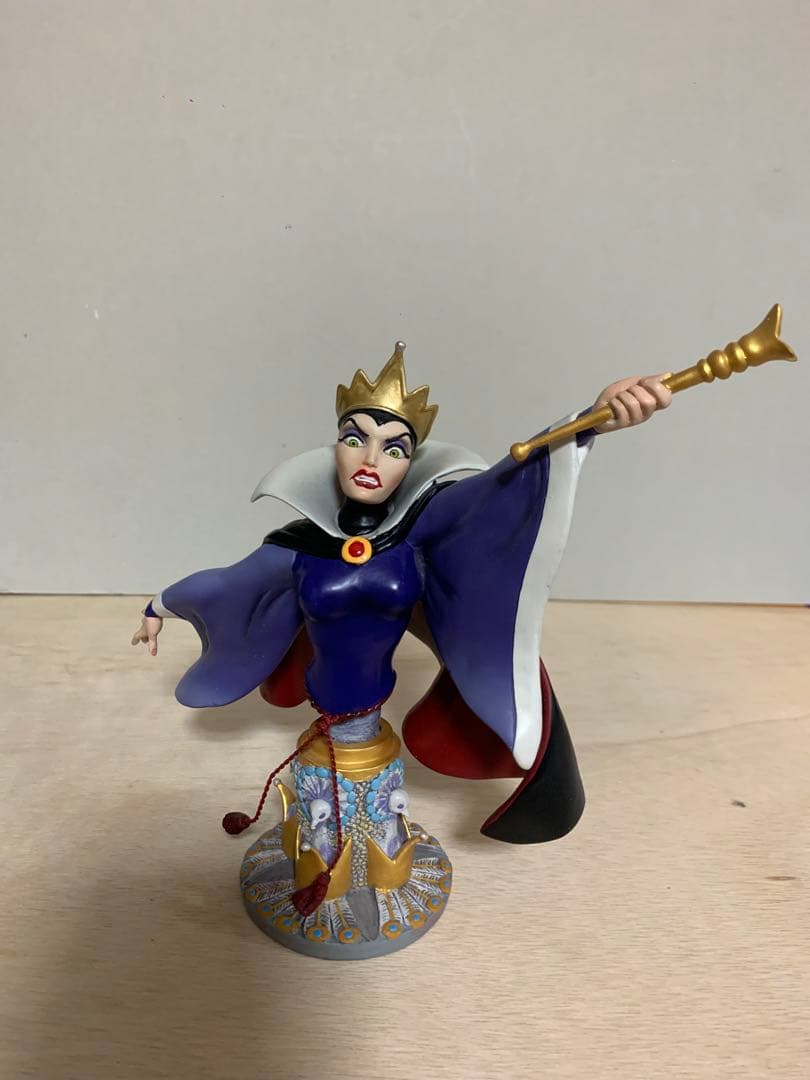 ディズニー グランド・ジェスター スタジオ 白雪姫 女王（魔女） bust レア