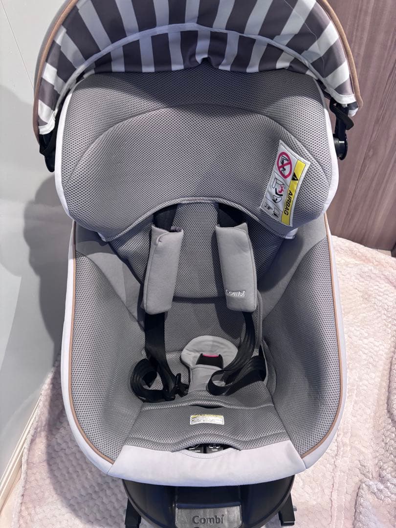 Combi チャイルドシート クルムーブISOFIXエッグショック　CG-UIG