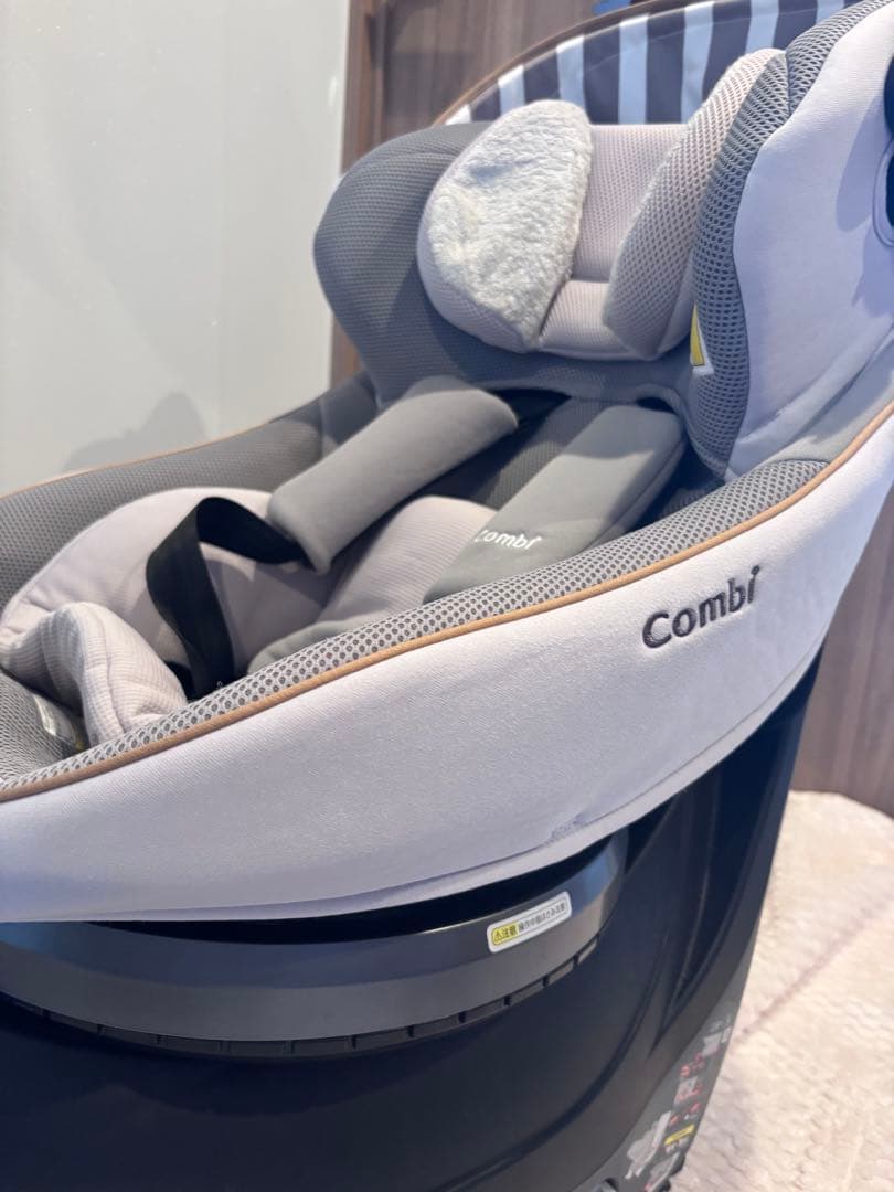 Combi チャイルドシート クルムーブISOFIXエッグショック　CG-UIG