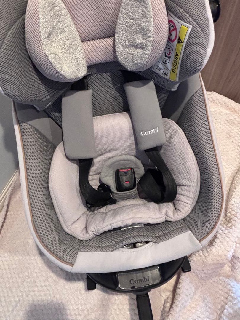 Combi チャイルドシート クルムーブISOFIXエッグショック　CG-UIG