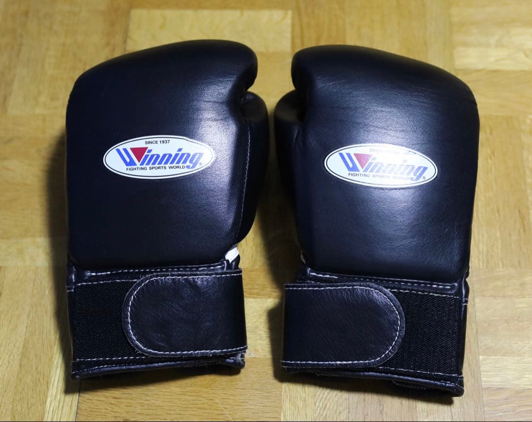 Winning グローブ 8oz 半月使用 美品 トレーニング向け