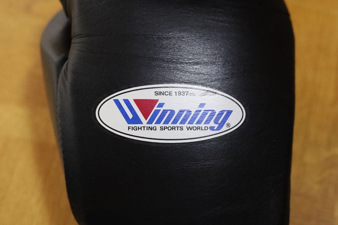 Winning グローブ 8oz 半月使用 美品 トレーニング向け